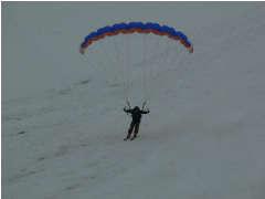 20073247spead.jpg