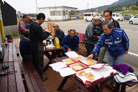 2011.11.28.pizza2.jpg